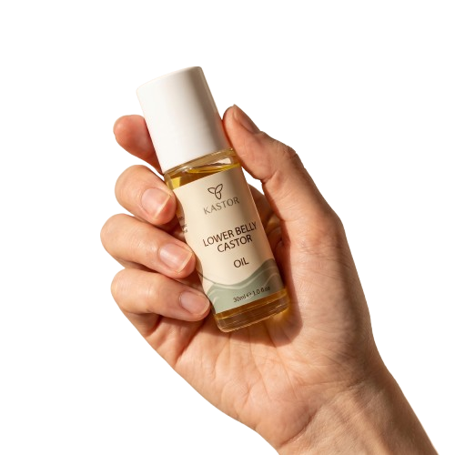 A hand holding the Kastor roller
